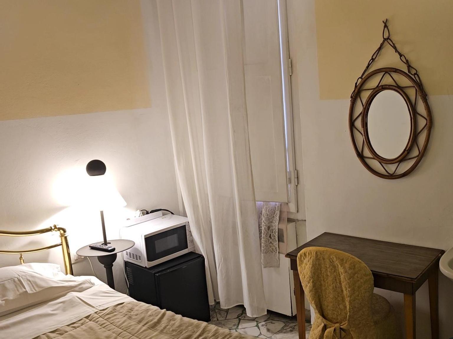 Casa Maya Souvenir Hotel